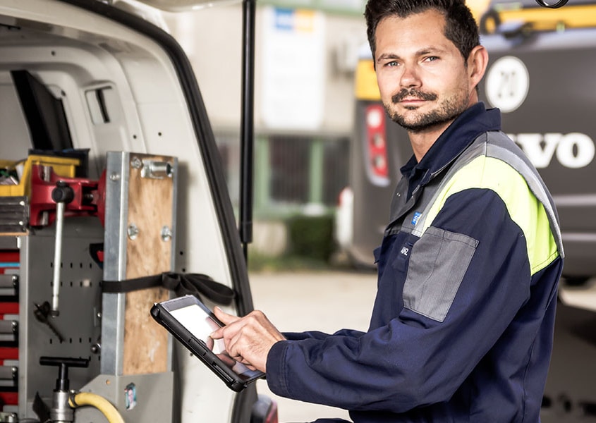 L-mobile, Digitalisierung im technischen Außendienst, Digitalisierung im Field Service, Field Service Management Software, mobile Service App mit Offline Modus, Servicetechniker