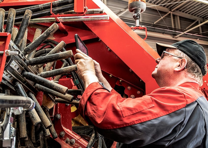 L-mobile, Industrie Tablets im technischen Außendienst des Field Service Management nutzen, mobile Service App